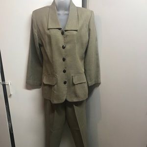 All that Jazz pantsuit size 9/10